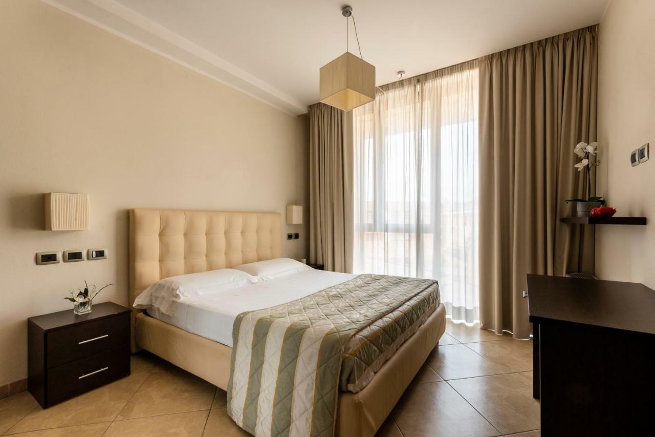 Aparthotel Anghel Siena Exteriör bild