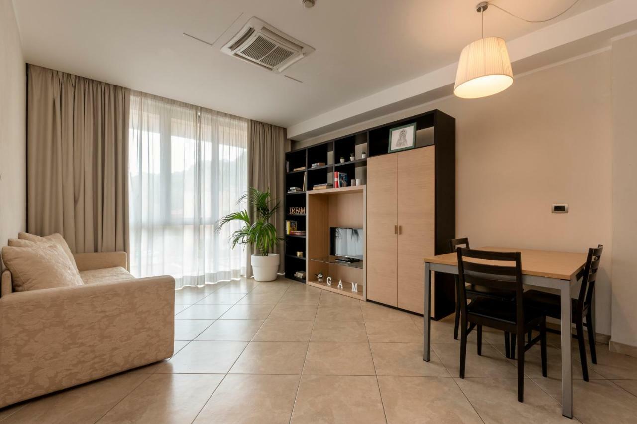 Aparthotel Anghel Siena Exteriör bild
