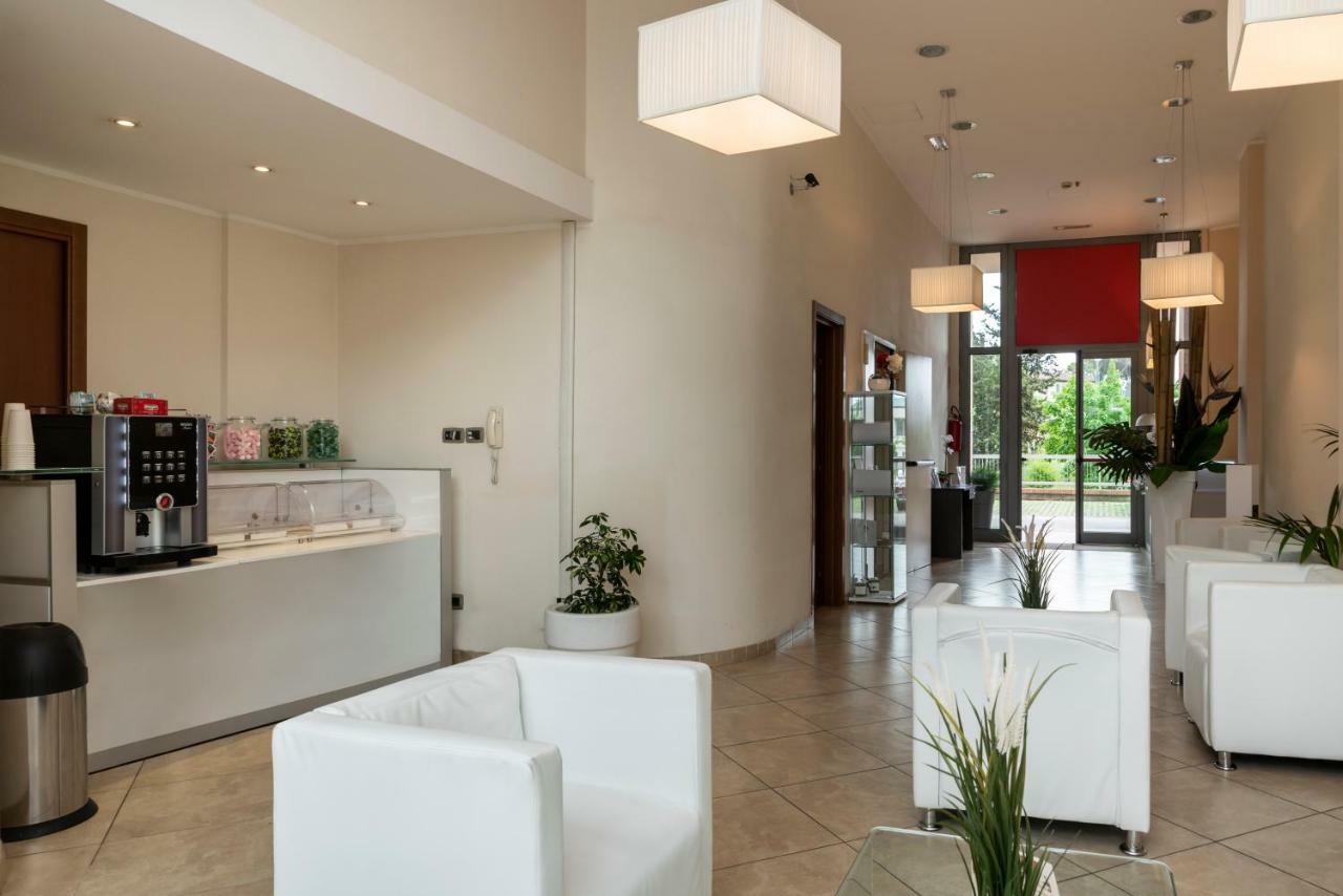 Aparthotel Anghel Siena Exteriör bild