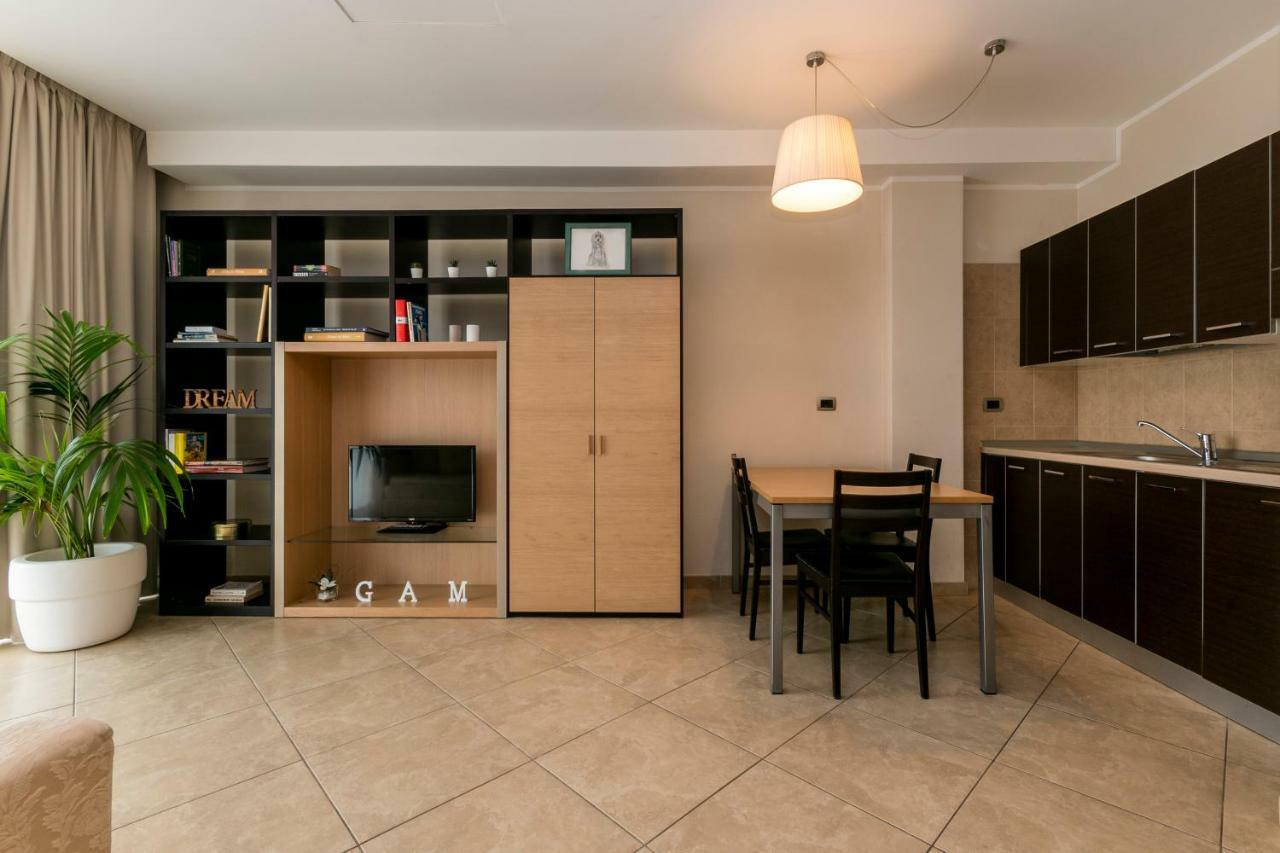Aparthotel Anghel Siena Exteriör bild