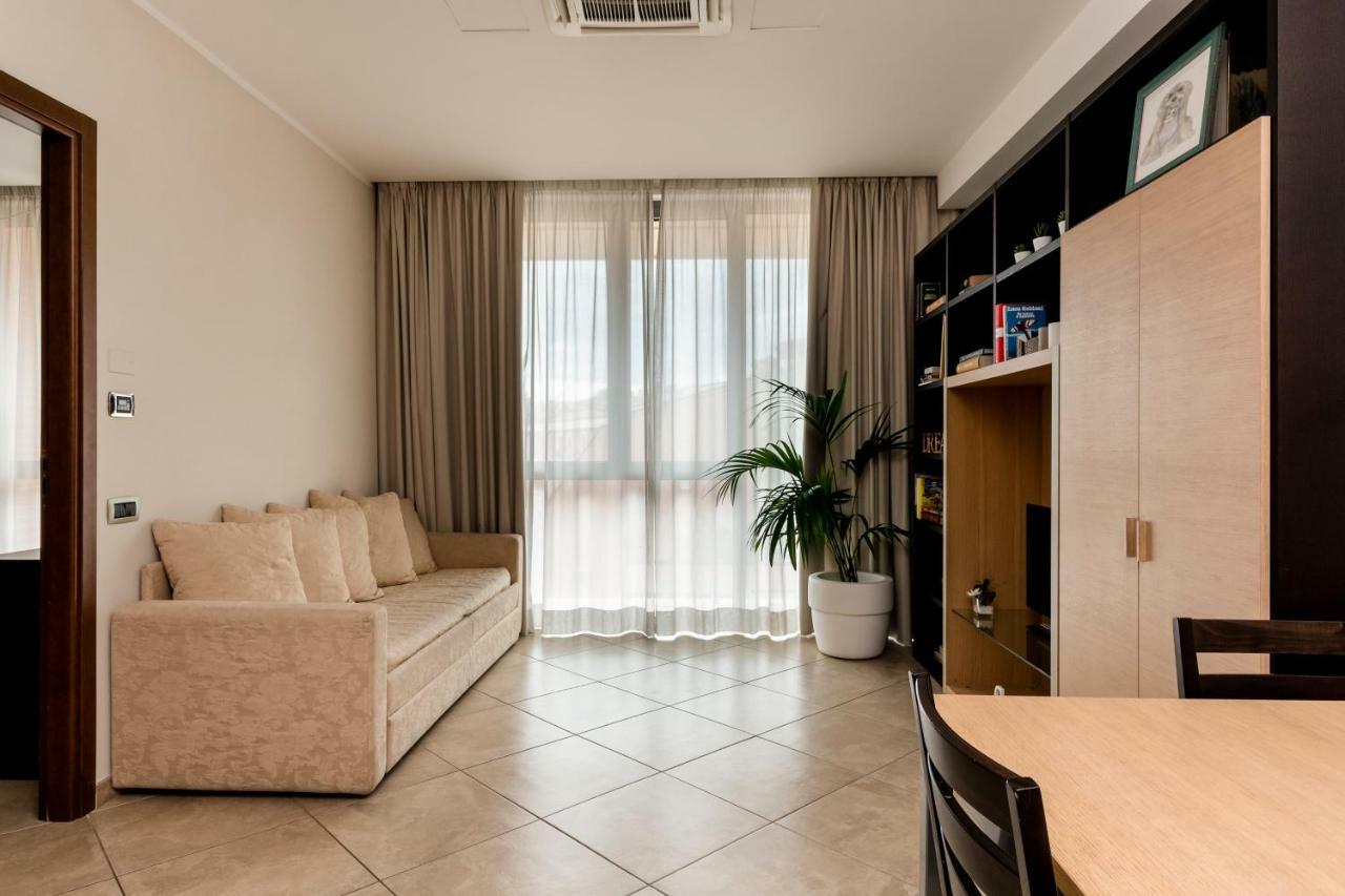 Aparthotel Anghel Siena Exteriör bild